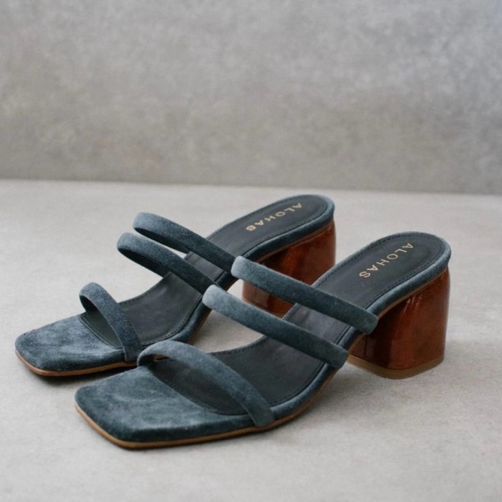 Alohas Block Heel Sandals